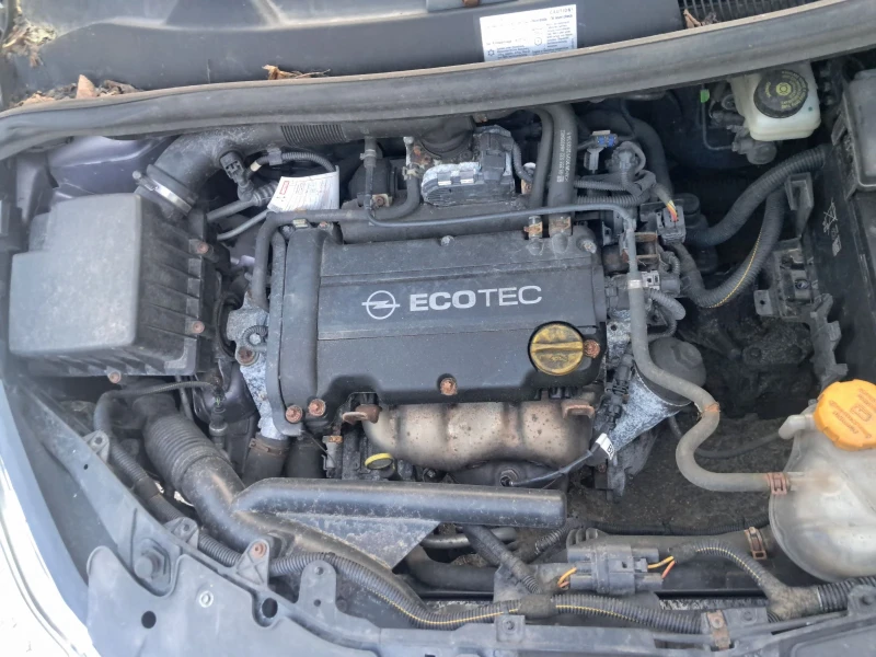 Opel Corsa 1.2 , снимка 4 - Автомобили и джипове - 51364318
