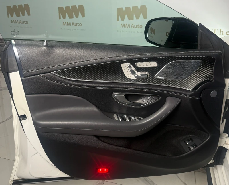 Mercedes-Benz AMG GT 63s* 4Matic* HuD* Carbon* Burmester* Ceramic, снимка 7 - Автомобили и джипове - 51368087