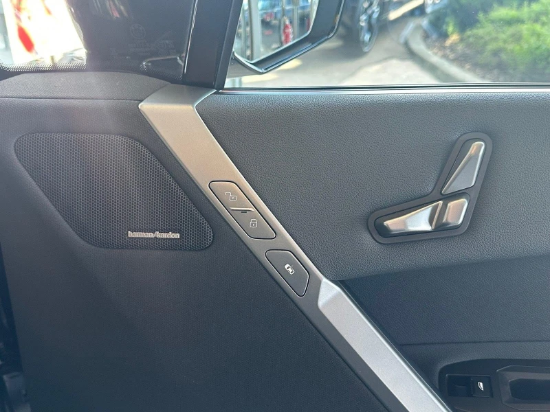 BMW iX xDrive45 LED 360 H/K HEAD UP SPORTPAKET, снимка 7 - Автомобили и джипове - 51549984