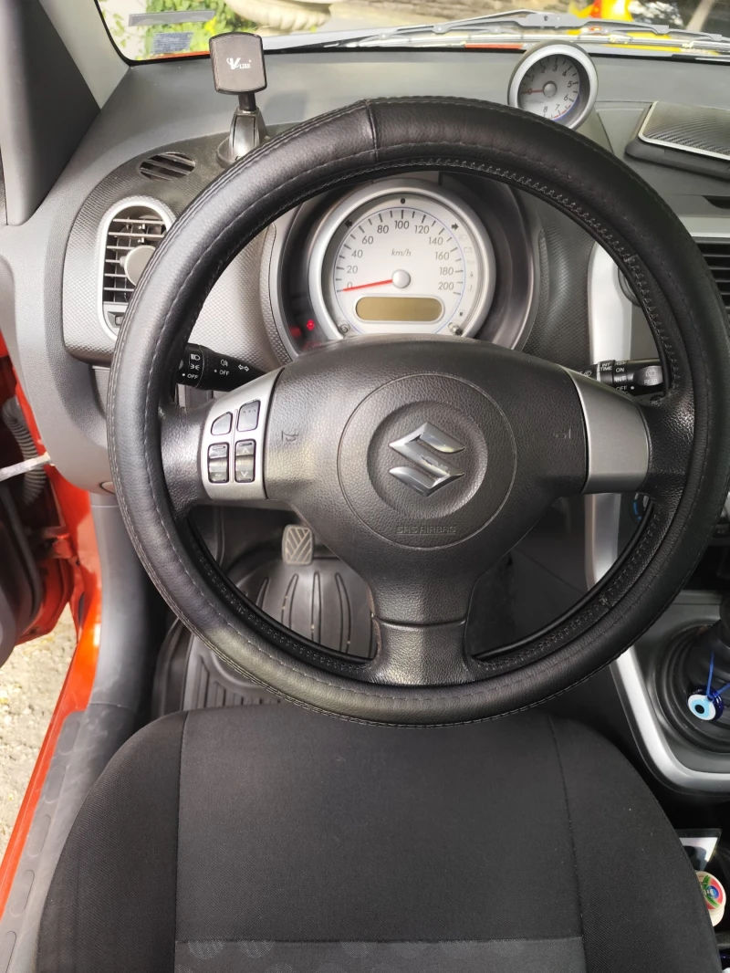 Suzuki Splash 1.0, снимка 10 - Автомобили и джипове - 51705323