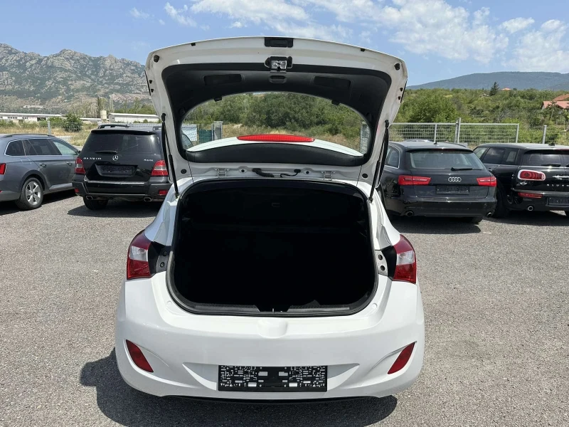 Hyundai I30 1.4CRDI* 90к.с* LED* , снимка 16 - Автомобили и джипове - 51983675