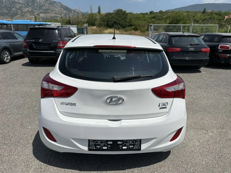 Hyundai I30 1.4CRDI* 90к.с* LED* , снимка 7 - Автомобили и джипове - 51983675