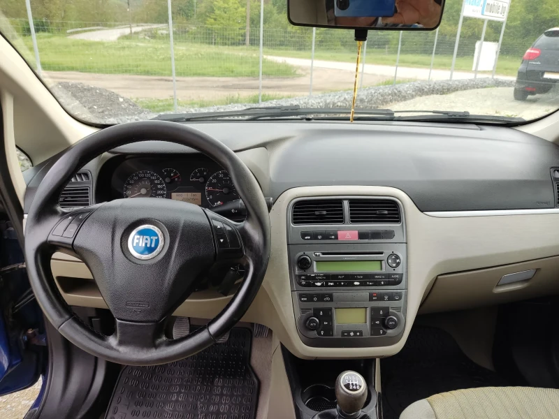 Fiat Punto 1.3 mjet, снимка 9 - Автомобили и джипове - 52367691