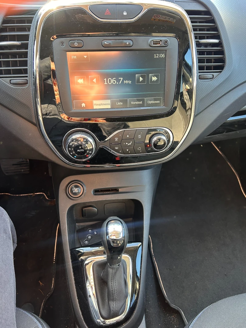 Renault Captur 1.2TCe AVTOMAT/NAVI EURO 5, снимка 13 - Автомобили и джипове - 52849563