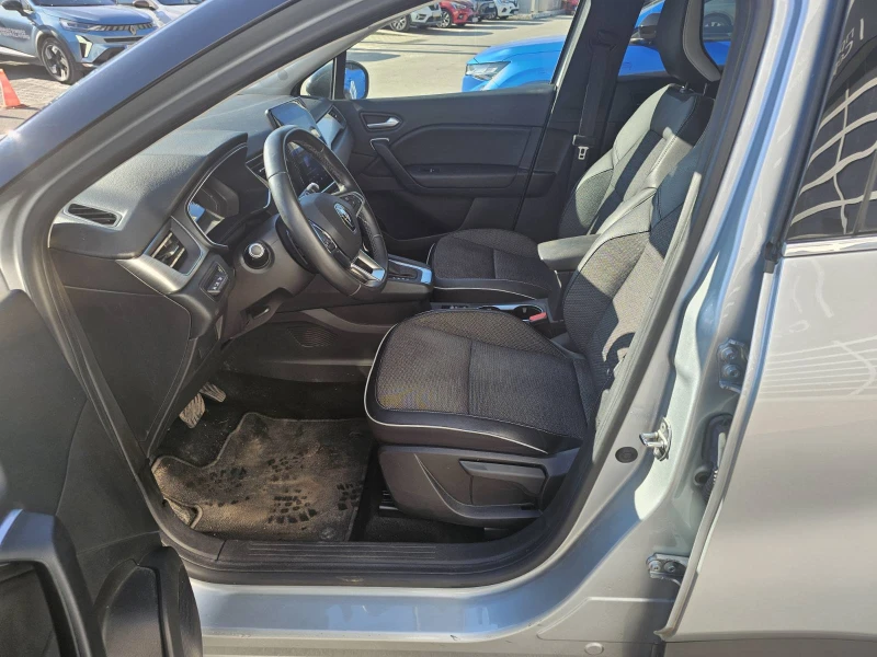 Renault Captur 1.3 TCe 130 EDC, снимка 14 - Автомобили и джипове - 53211205