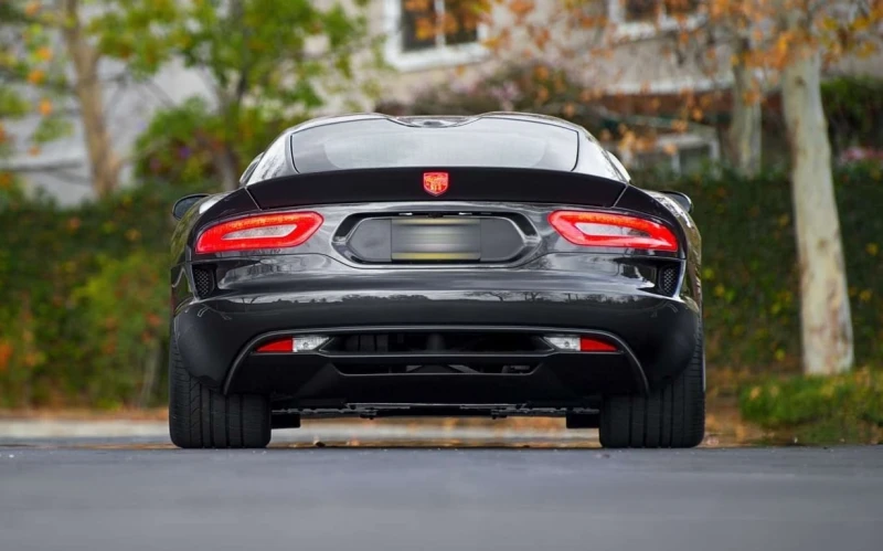 Dodge Viper * CARFAX * БЕЗ ПЪРВОНАЧАЛНА ВНОСКА, снимка 2 - Автомобили и джипове - 53418611
