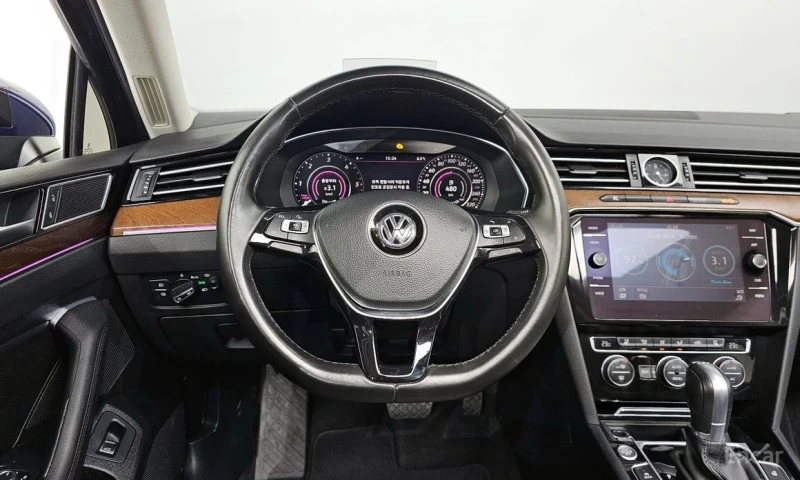 VW Passat, снимка 13 - Автомобили и джипове - 53530118