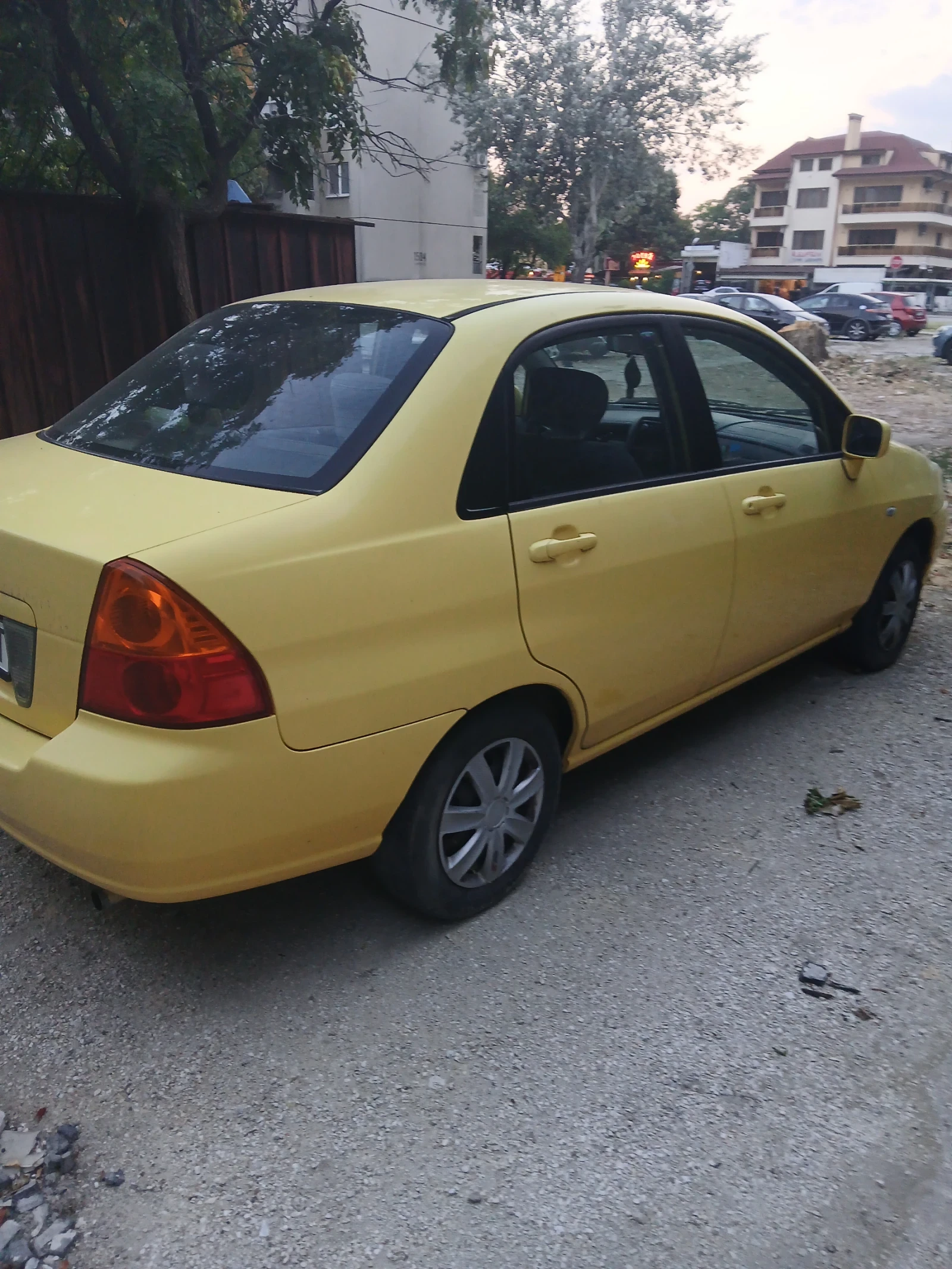 Suzuki Liana Liana, снимка 1