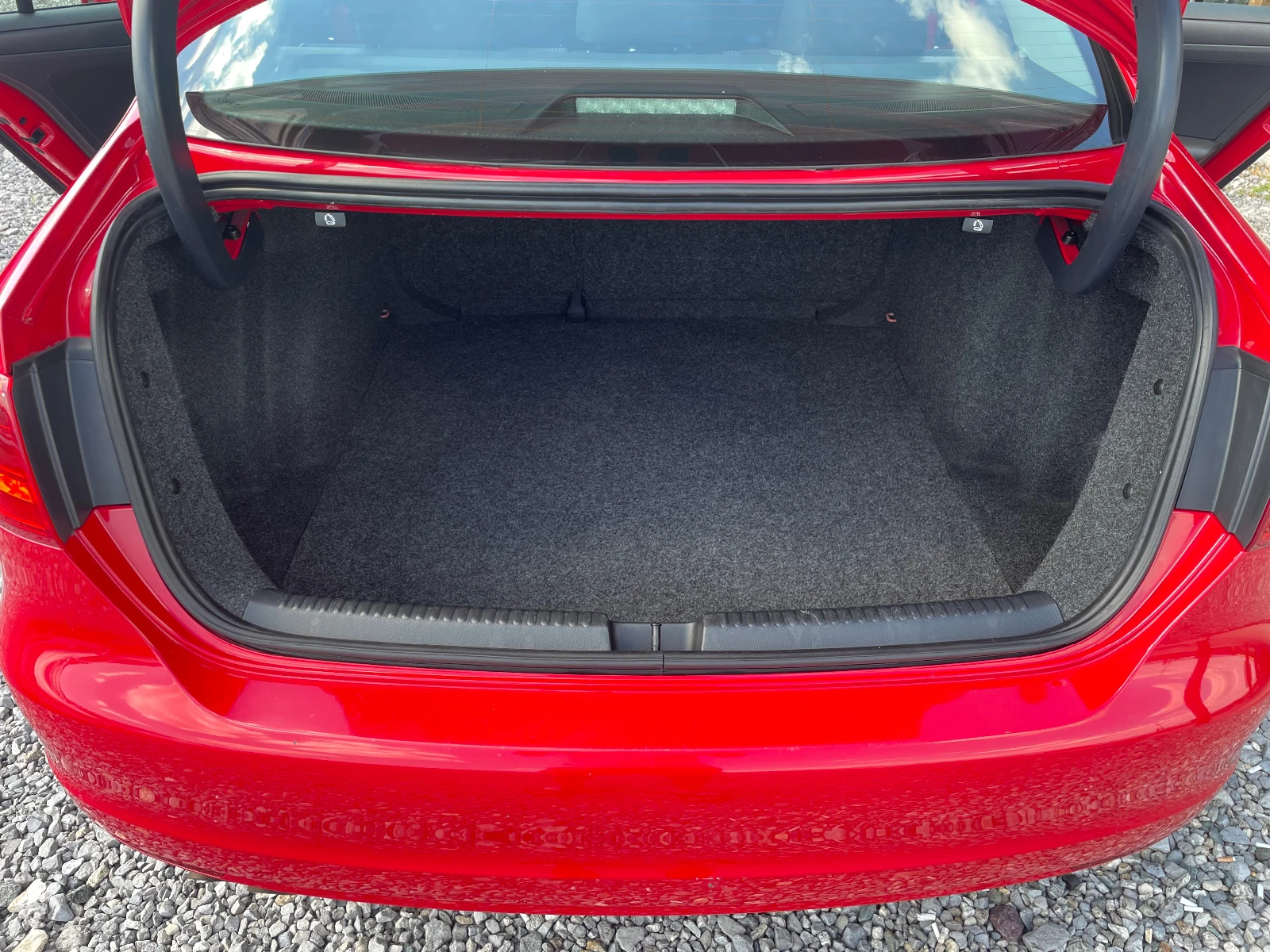 VW Jetta 2.0i 115к.с., снимка 12 - Автомобили и джипове - 54289717