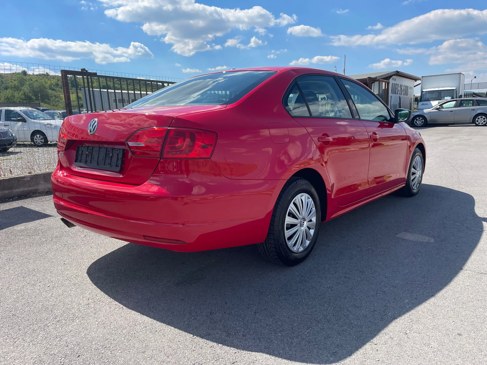 VW Jetta 2.0i 115к.с., снимка 5 - Автомобили и джипове - 54289717