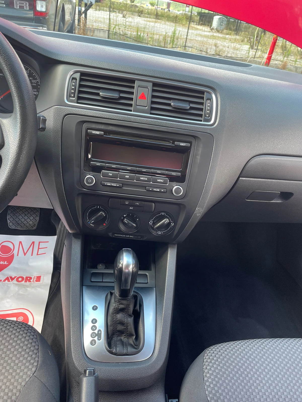 VW Jetta 2.0i 115к.с., снимка 10 - Автомобили и джипове - 54289717