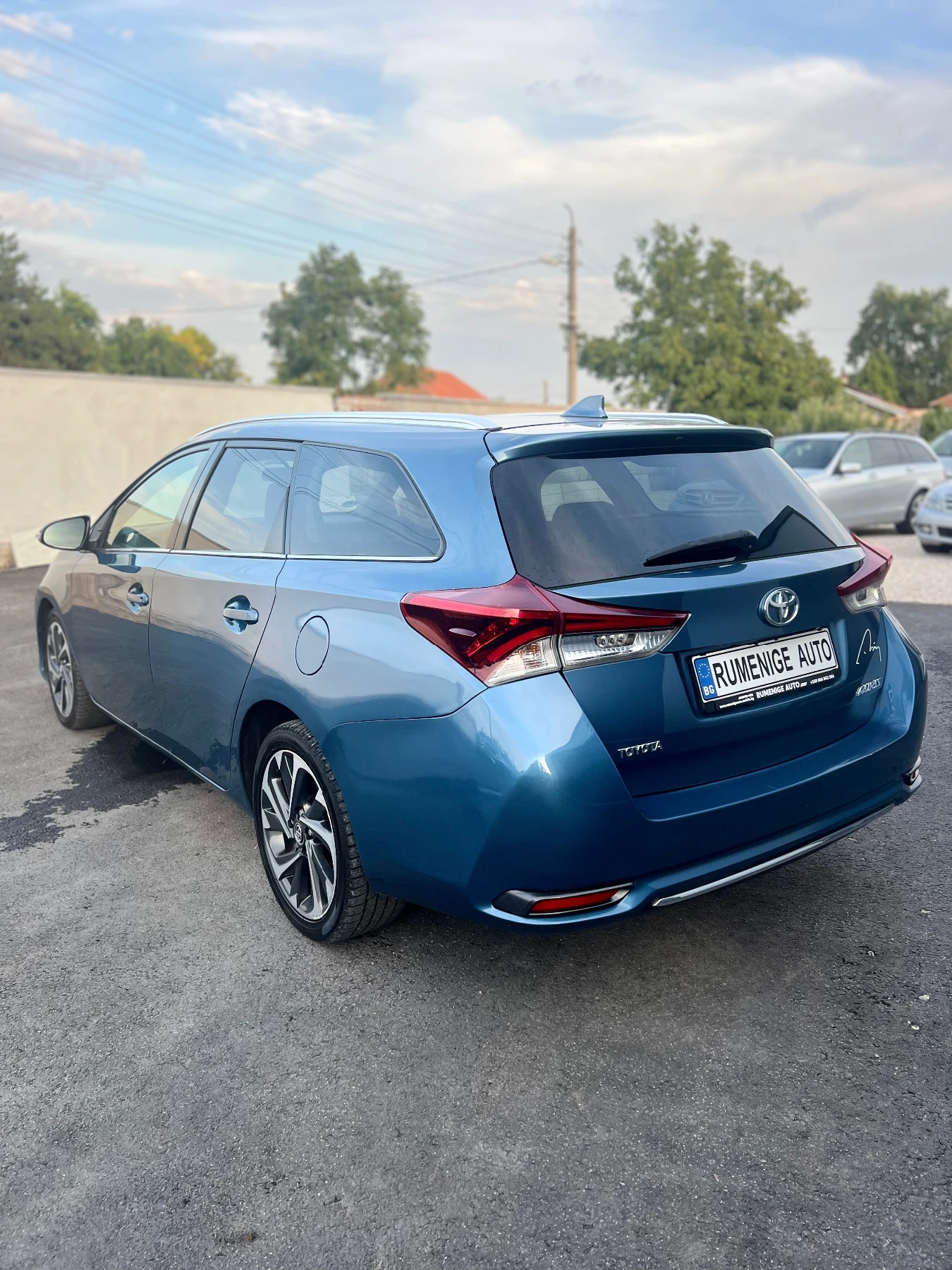 Toyota Auris 1.6D4D EXECUTIVE EURO6 ГЕРМАНИЯ - изображение 4