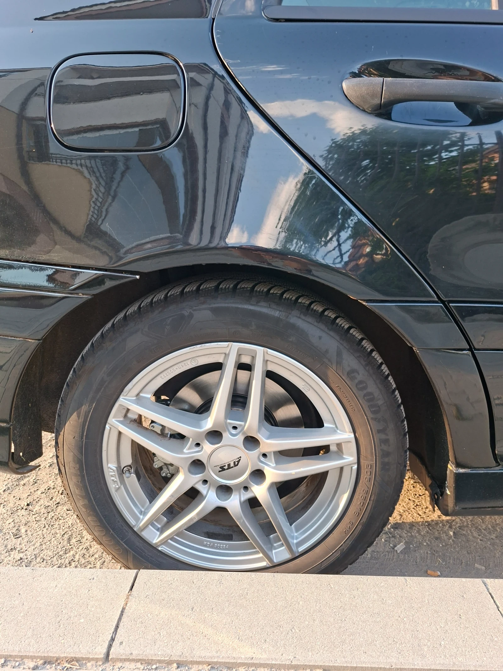 Mercedes-Benz C 200  - изображение 7