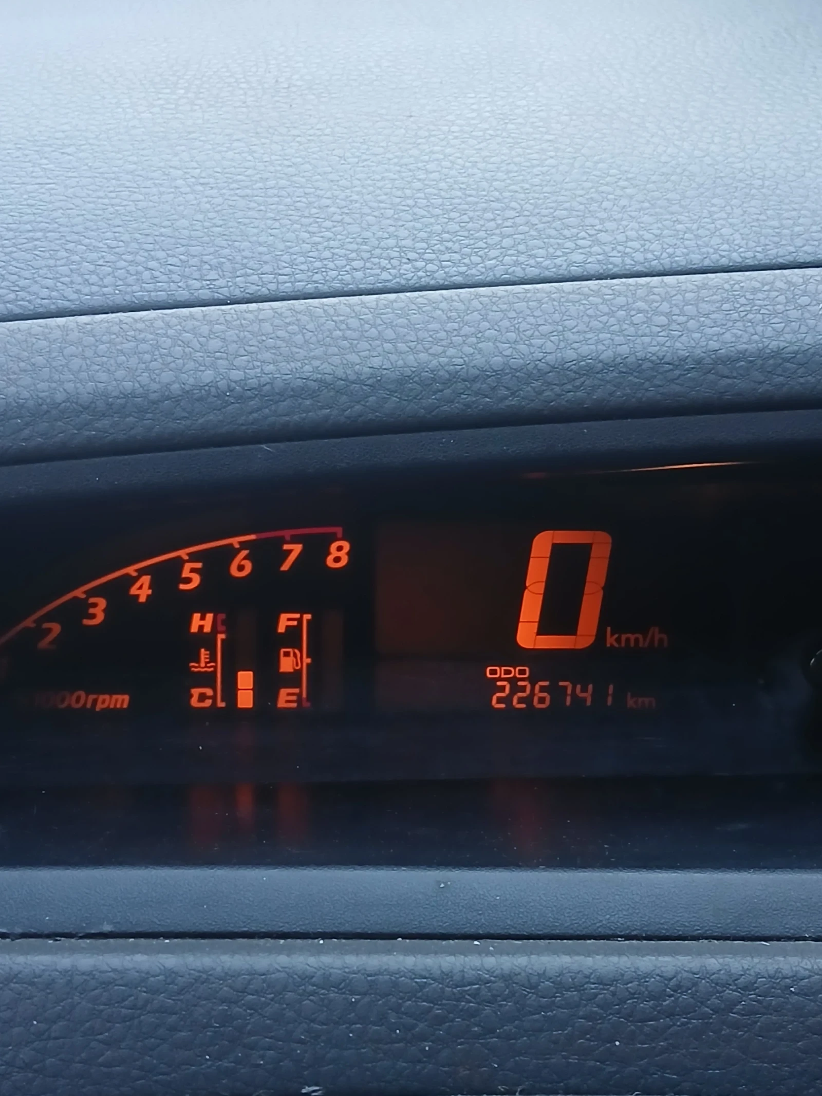Suzuki Liana Liana - изображение 10