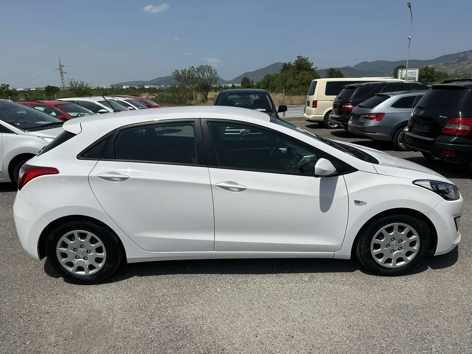 Hyundai I30 1.4CRDI* 90к.с* LED*  - изображение 4