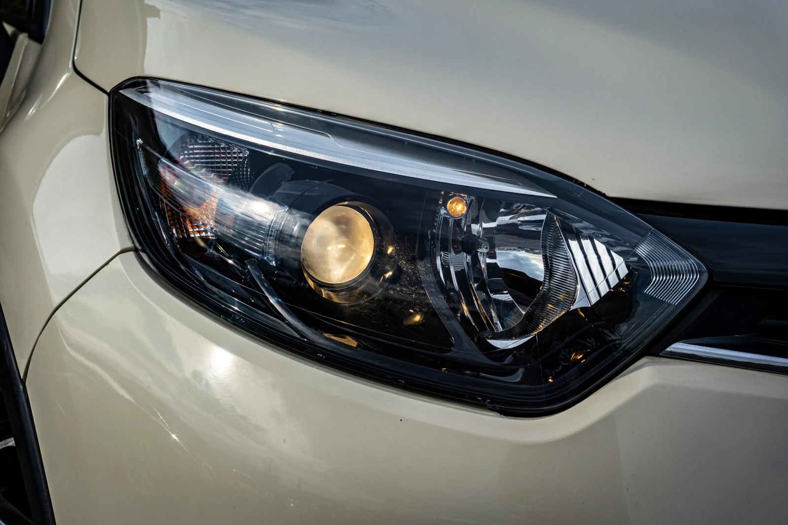 Renault Captur 1.5 DCI-ПЕРФЕКТНА-6М.ГАР!  - изображение 7