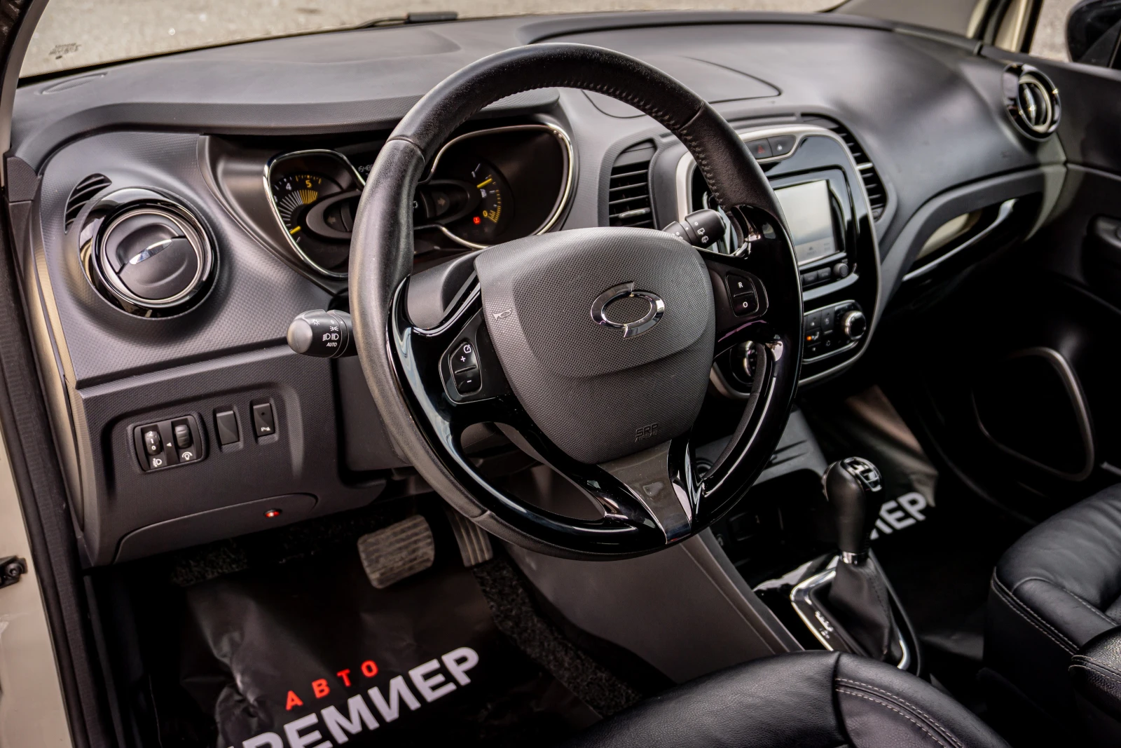 Renault Captur 1.5 DCI-ПЕРФЕКТНА-6М.ГАР!  - изображение 9