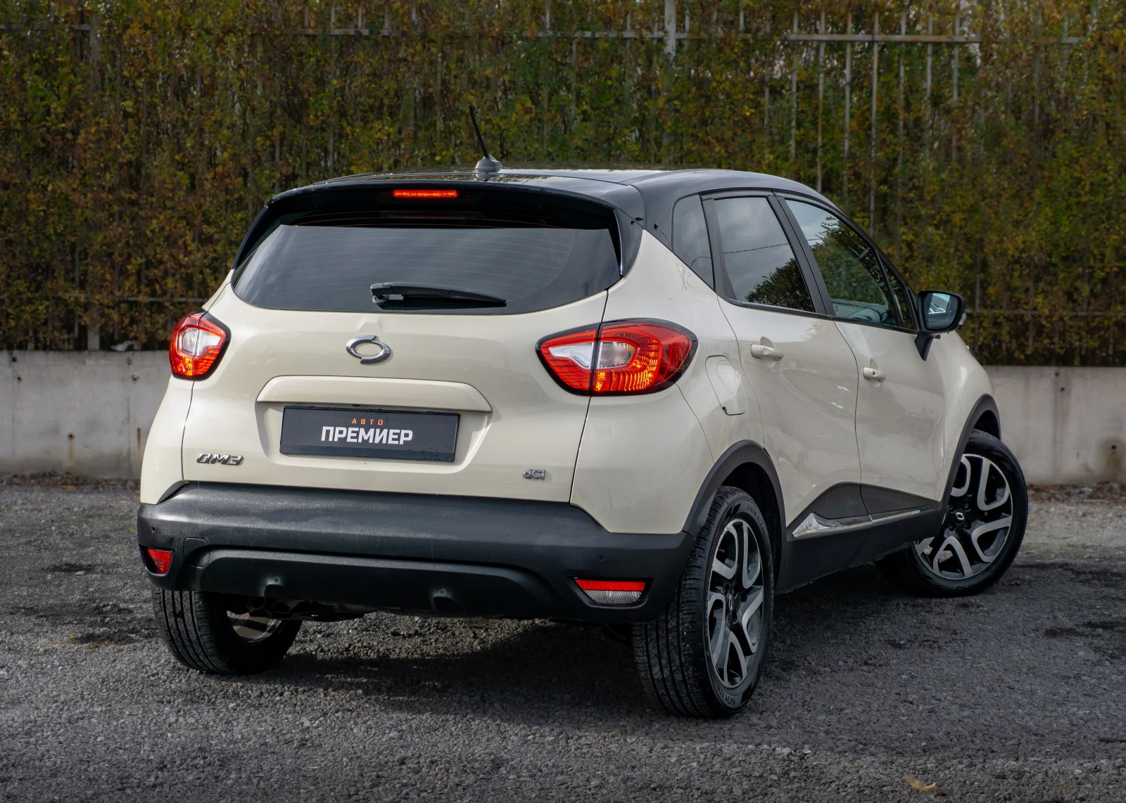 Renault Captur 1.5 DCI-ПЕРФЕКТНА-6М.ГАР!  - изображение 4