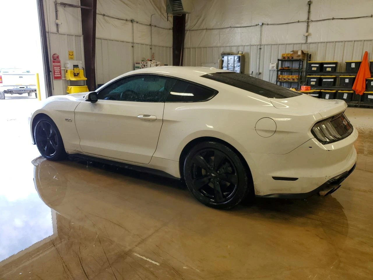 Ford Mustang 5.0l Gt, снимка 2 - Автомобили и джипове - 54103216