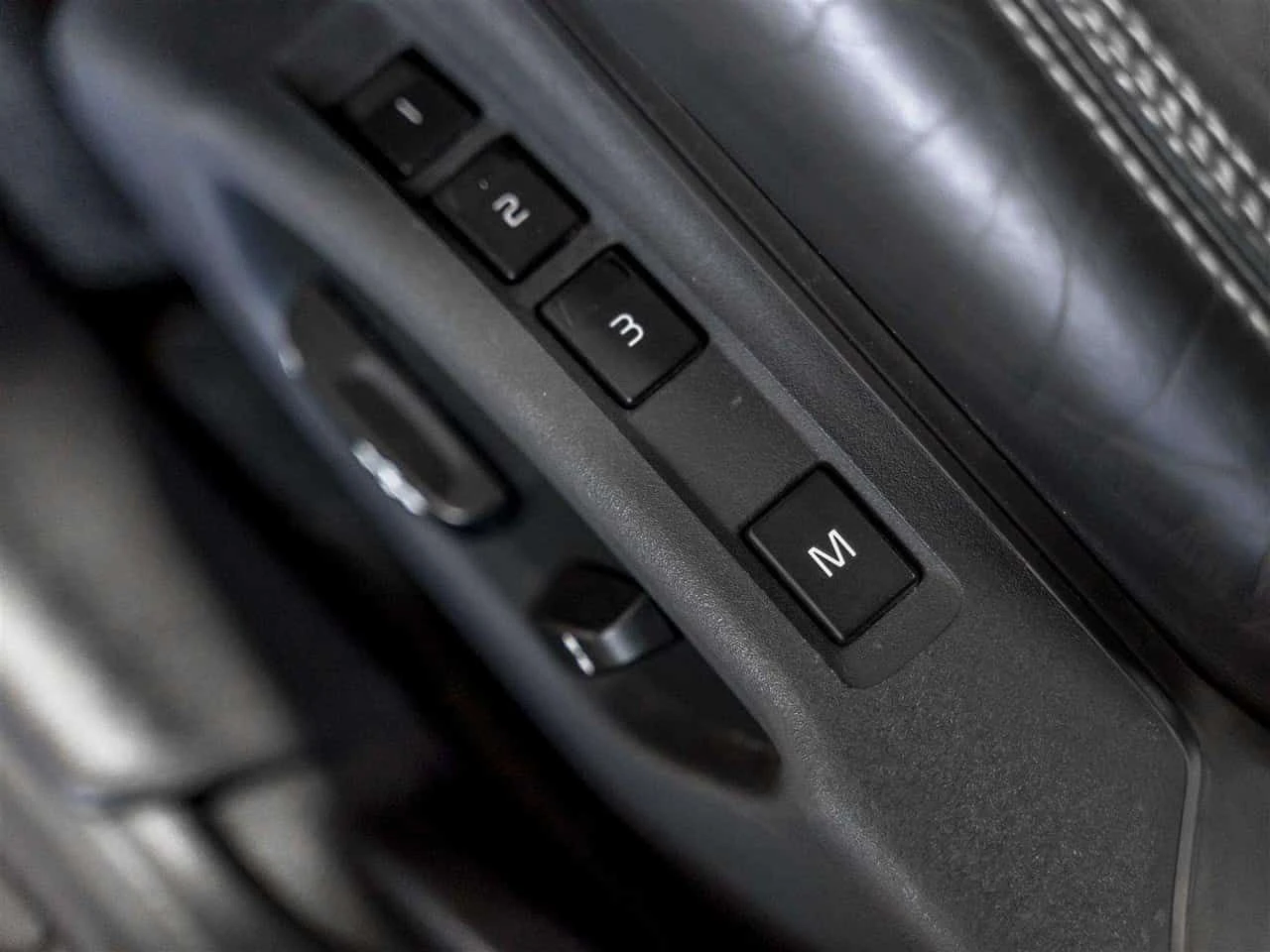 Volvo S60 * Platinum (non R design) * CARFAX * ЦЕНА ДО БГ, снимка 16 - Автомобили и джипове - 54257380