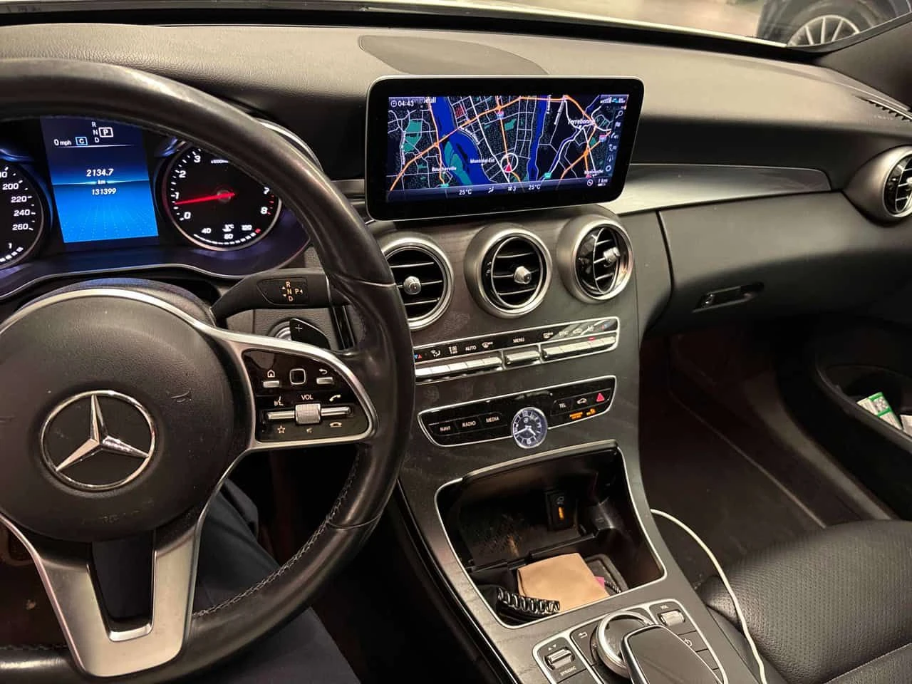 Mercedes-Benz C 300 PANORAMA| ПОДГРЕВИ| 2 КЛЮЧА, снимка 7 - Автомобили и джипове - 54640436