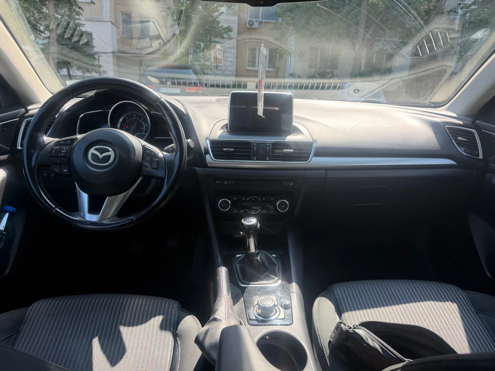 Mazda 3 2.2 SKYACTIV, снимка 6 - Автомобили и джипове - 54969831
