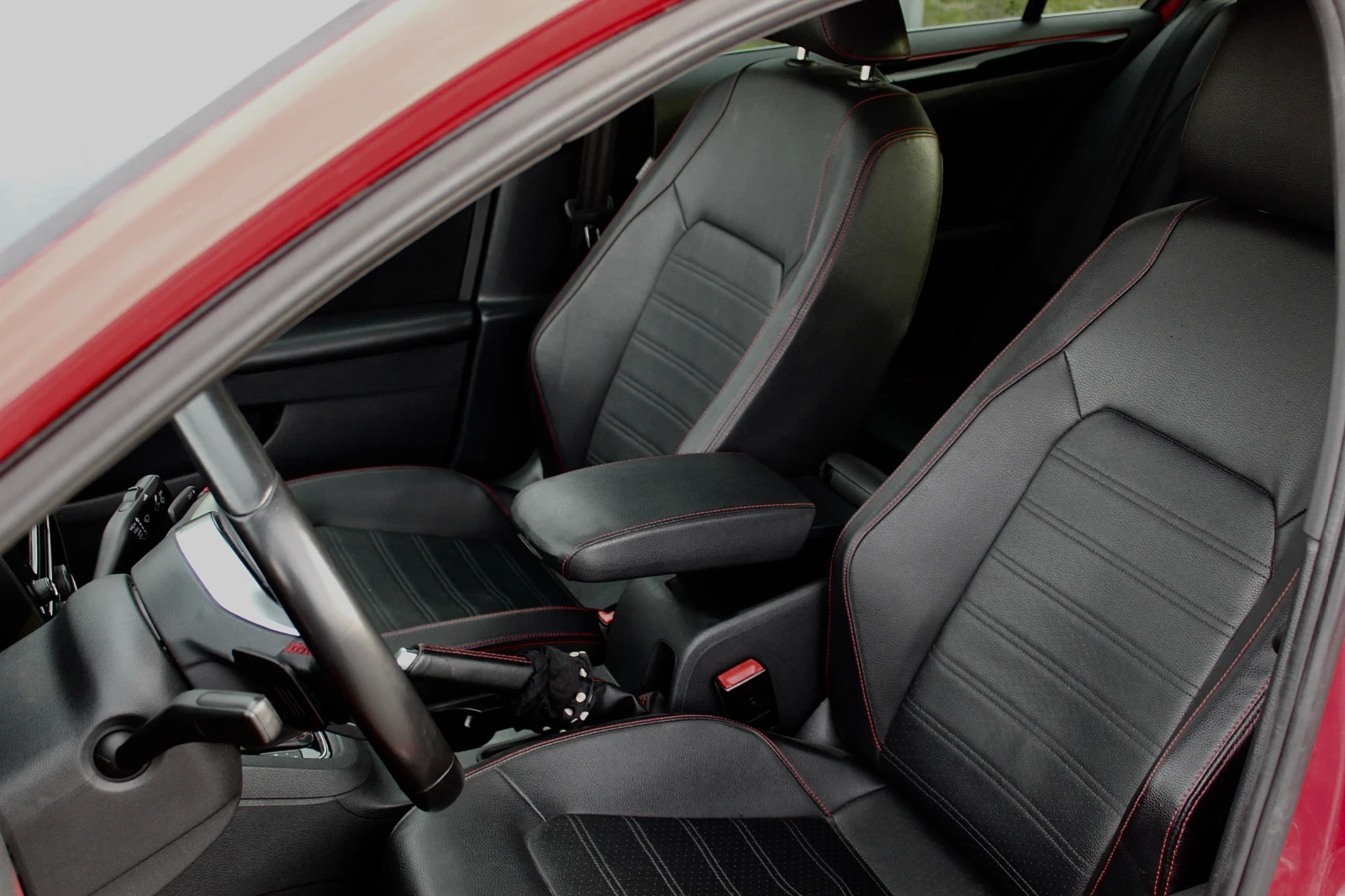 VW Golf Jetta GLI/GTI 2.0 TSI FULL DSG/6 211hp, снимка 13 - Автомобили и джипове - 55081051