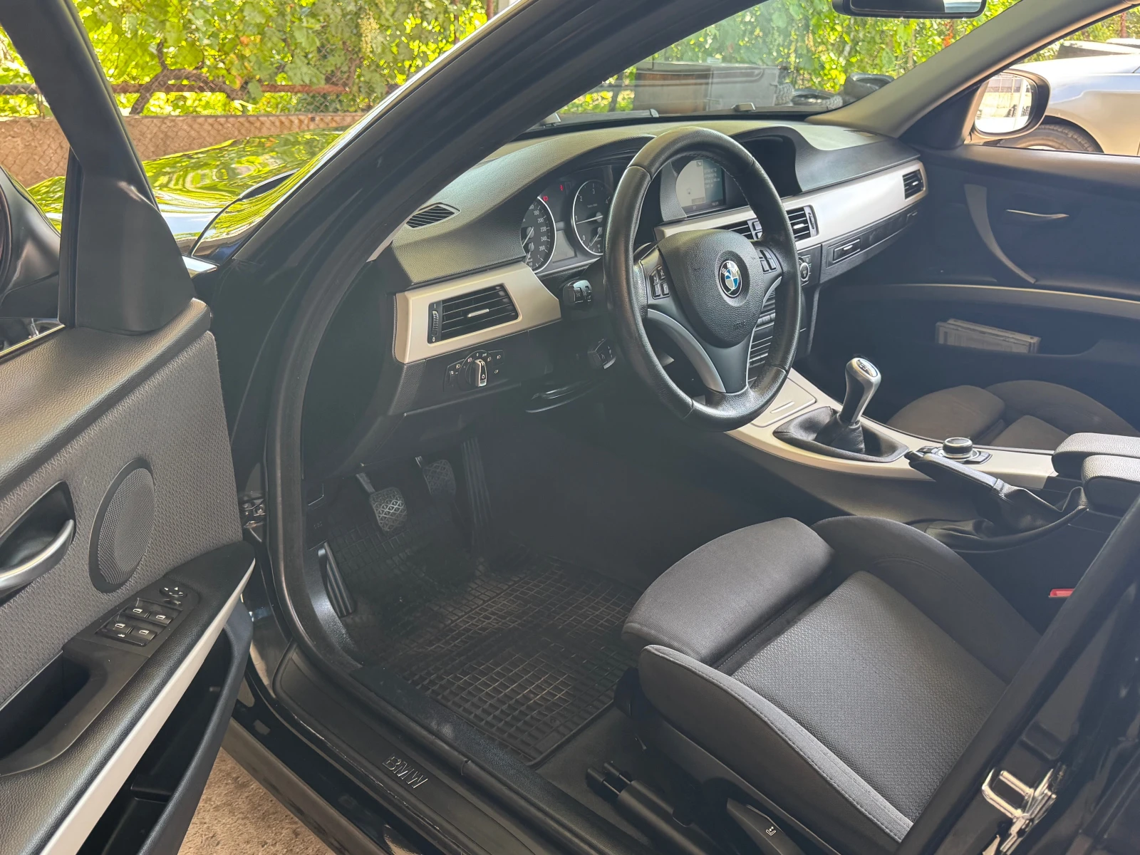 BMW 320 ПЕРФЕКТНА, снимка 13 - Автомобили и джипове - 55236613
