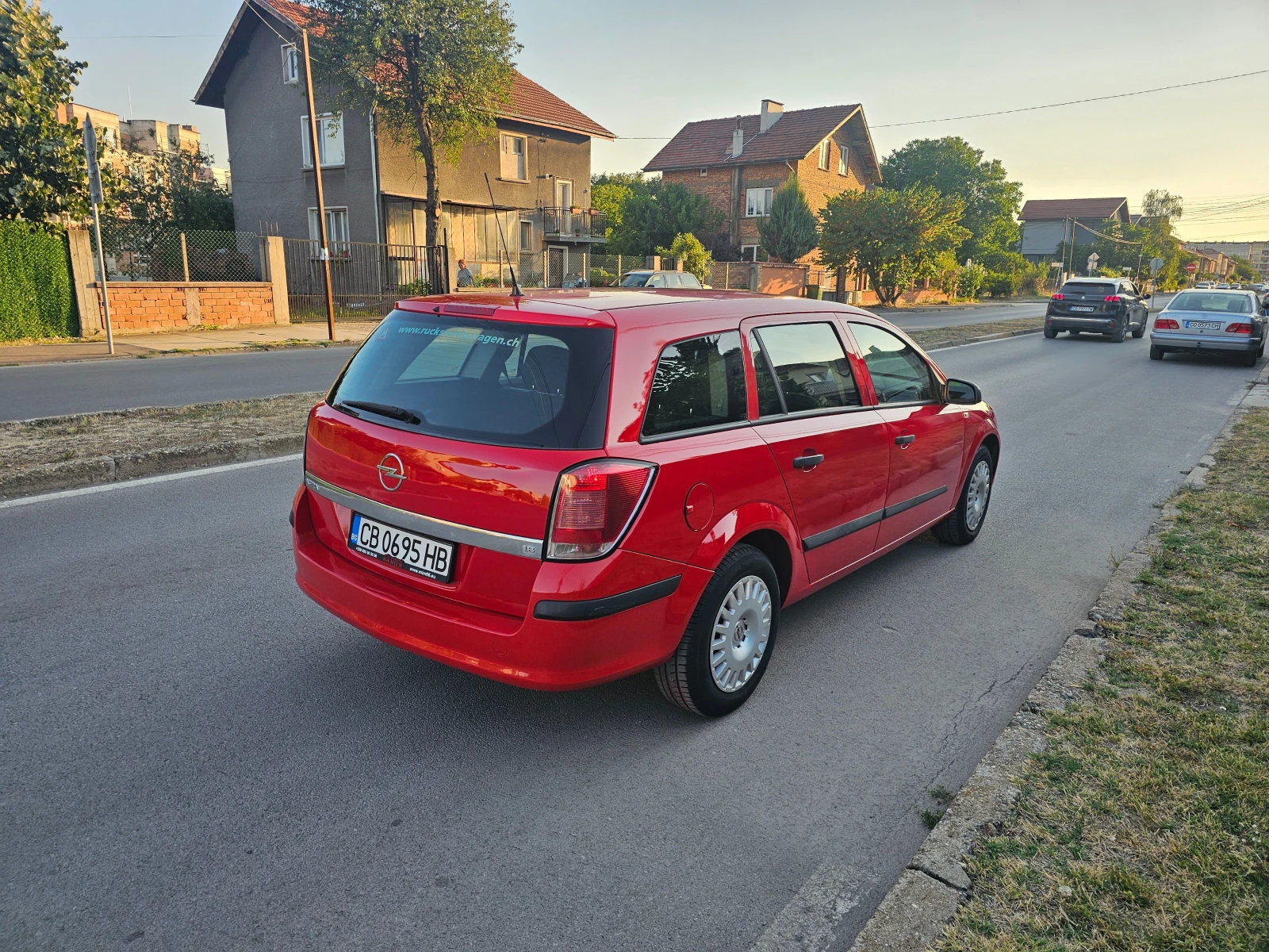Opel Astra 1.8-Газ-Гаражна, снимка 7 - Автомобили и джипове - 55695383