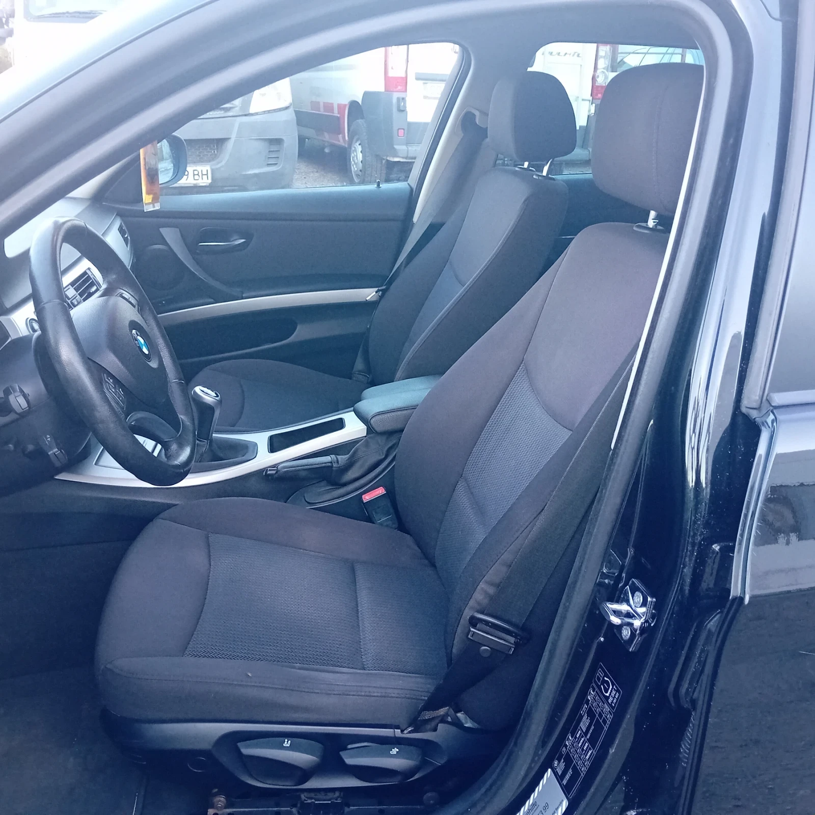 BMW 318 2.0D Face-lift 143коня., снимка 7 - Автомобили и джипове - 56154225