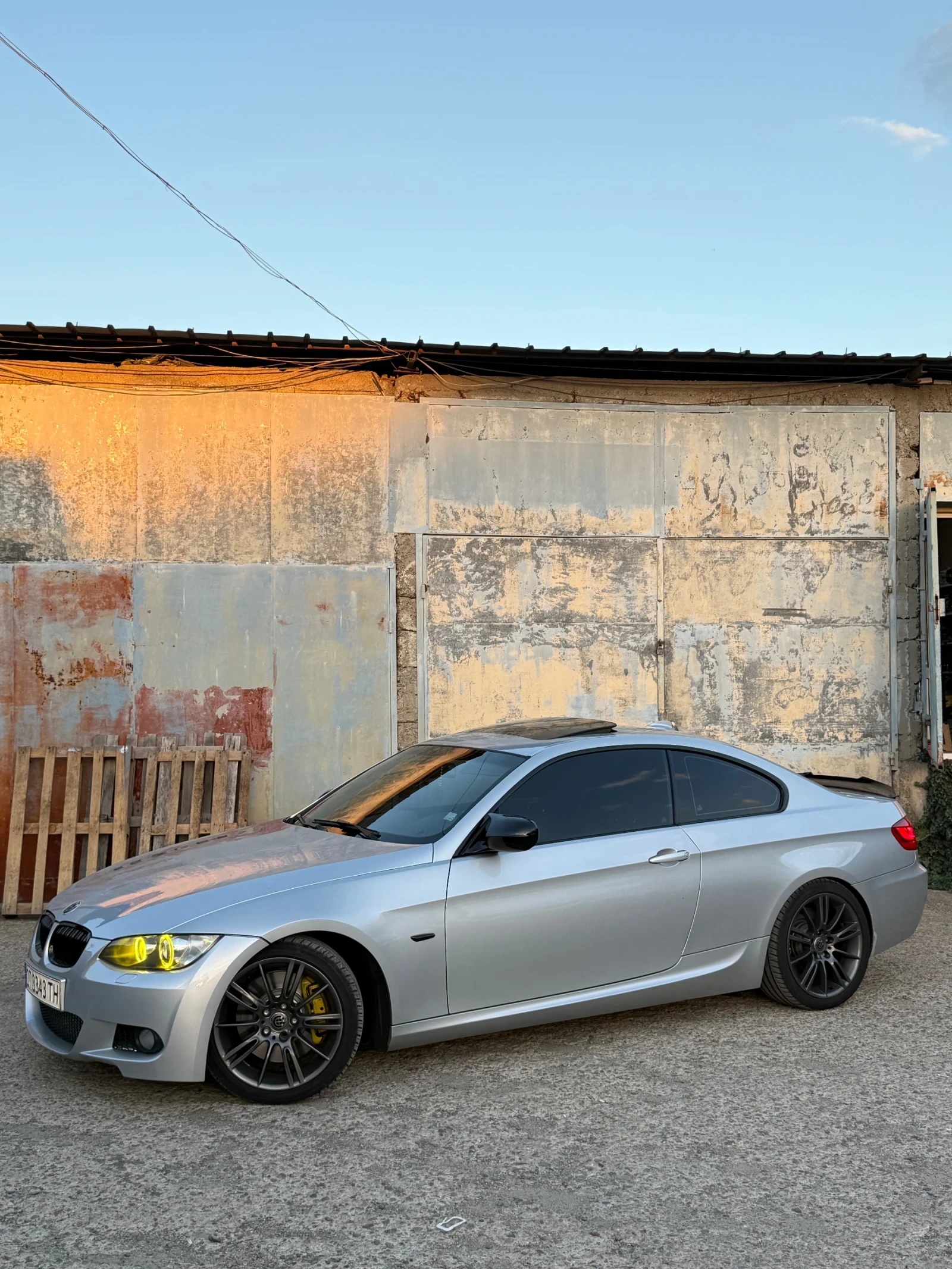 BMW 335, снимка 2 - Автомобили и джипове - 56316432
