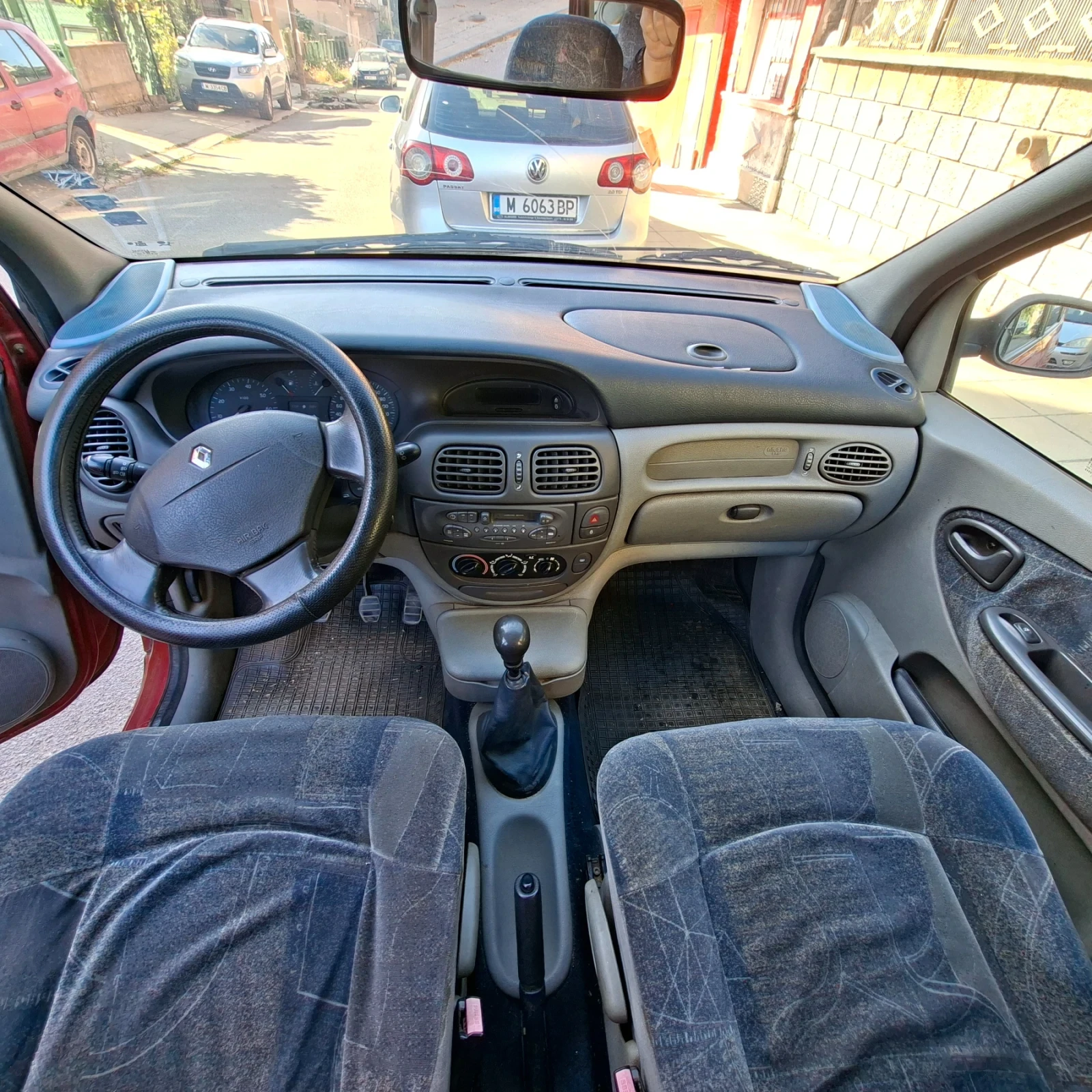 Renault Scenic 1.9 DTI, снимка 6 - Автомобили и джипове - 56334493