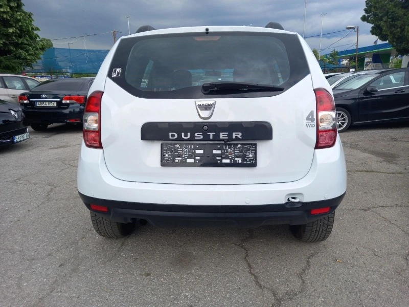 Dacia Duster 1.6i 105k.c.4x4, кожа, снимка 5 - Автомобили и джипове - 45734870