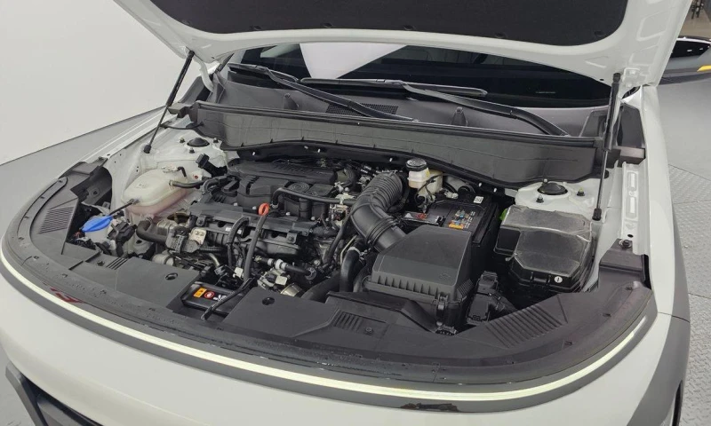 Hyundai Kona Gasoline 1.6 Turbo 2WD Inspiration, снимка 6 - Автомобили и джипове - 52114373