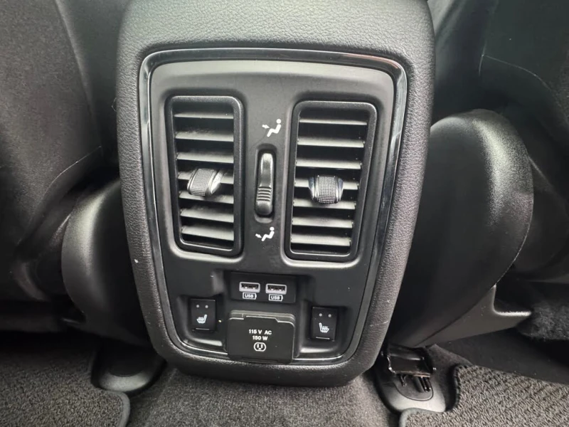 Jeep Grand cherokee SUMMIT* 5.7 V8 HEMI* HARMAN* DISTRONIK* PANO* ОБДУ, снимка 12 - Автомобили и джипове - 52572705