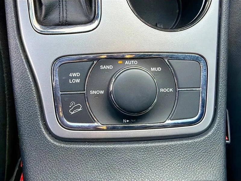 Jeep Grand cherokee !Limited X 4WD!* АвтоКредит* Цена до БГ* , снимка 11 - Автомобили и джипове - 53471679