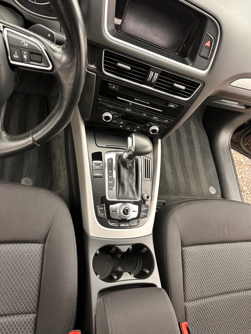 Audi Q5 2.0TDI 190ks, снимка 8 - Автомобили и джипове - 53527996