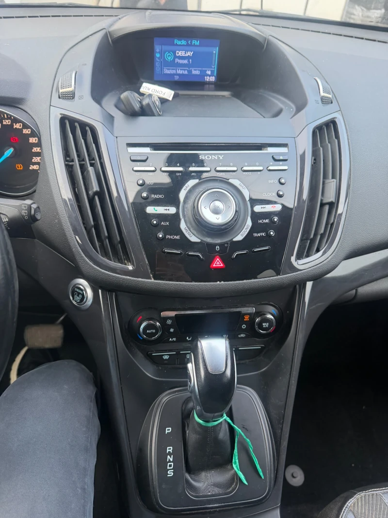 Ford Kuga 2.0Disel 4x4 Teglich Podgrev Kamera , снимка 14 - Автомобили и джипове - 53541575