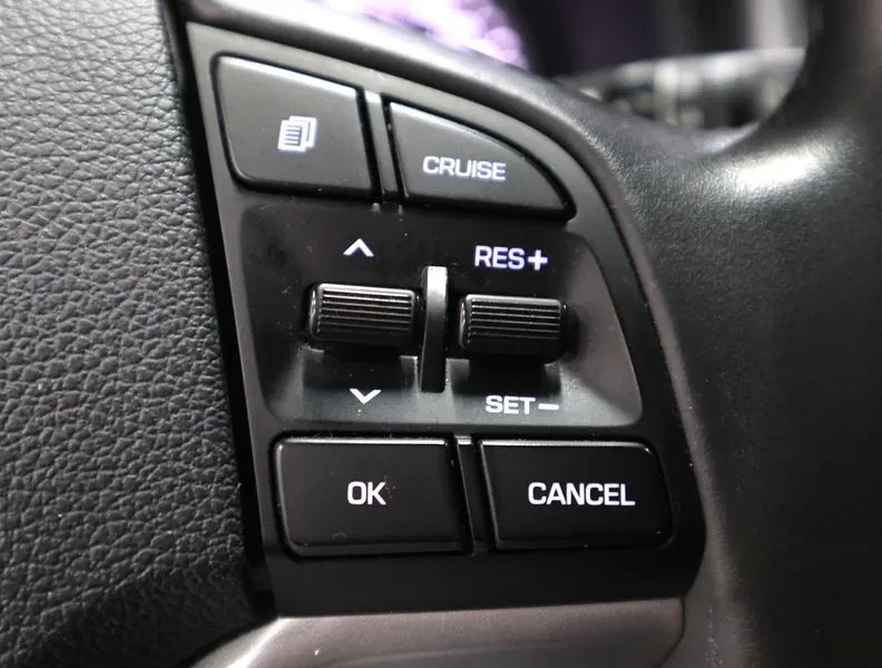 Hyundai Tucson 2.0 4WD MODERN, снимка 17 - Автомобили и джипове - 55801648