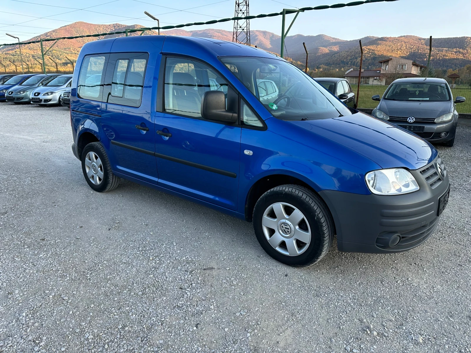 VW Caddy 1.6 I LIFE 102kc - изображение 3