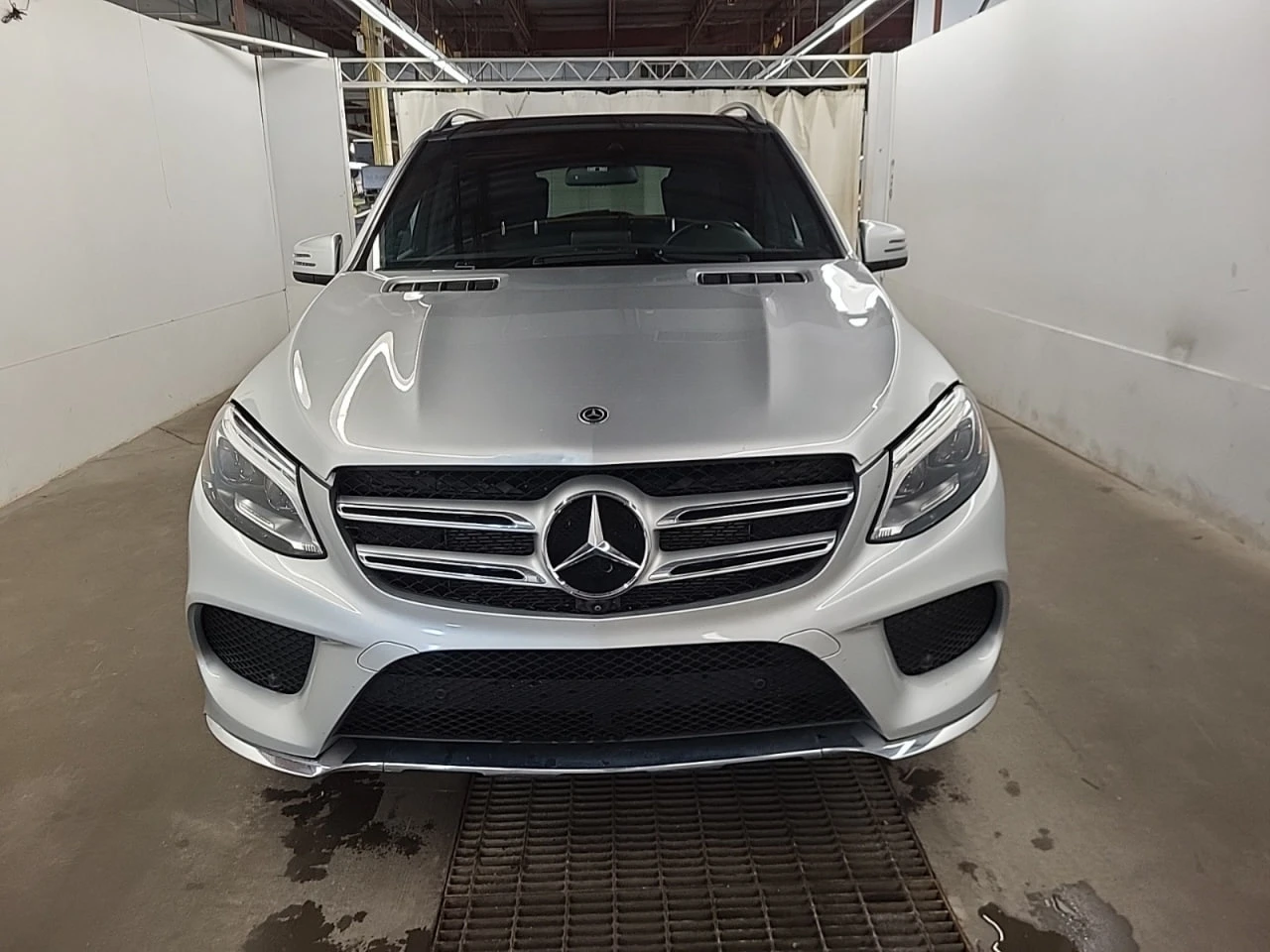 Mercedes-Benz GLE 400 * CARFAX * АВТО КРЕДИТ * ЦЕНА ДО БГ! - изображение 2