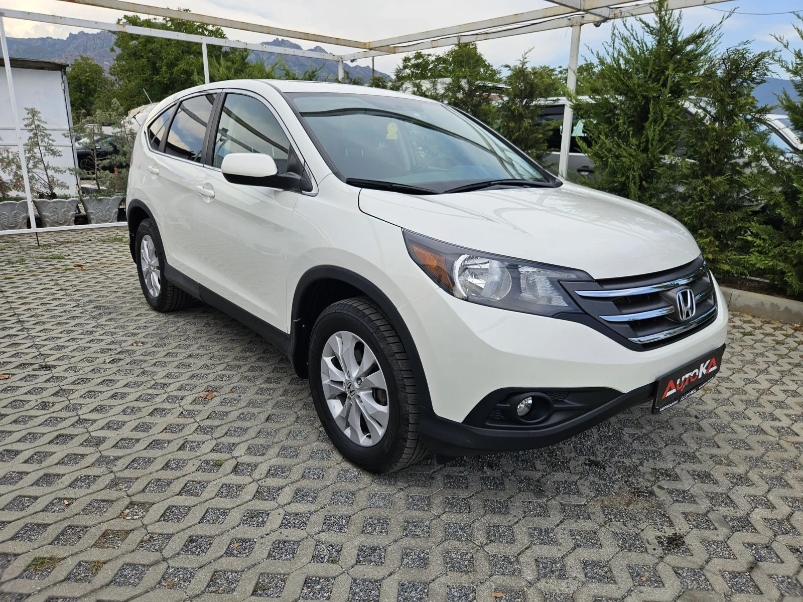 Honda Cr-v 2.4i-188кс= АВТОМАТ= 4х4= ШИБЕДАХ= КАМЕРА= НАВИ - изображение 2