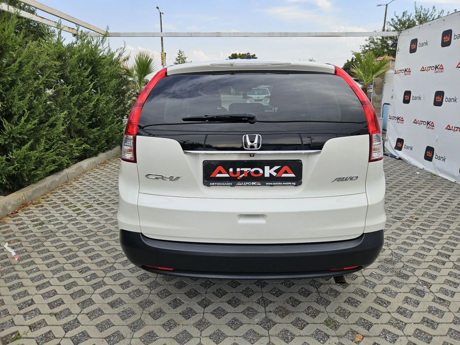 Honda Cr-v 2.4i-188кс= АВТОМАТ= 4х4= ШИБЕДАХ= КАМЕРА= НАВИ - изображение 4