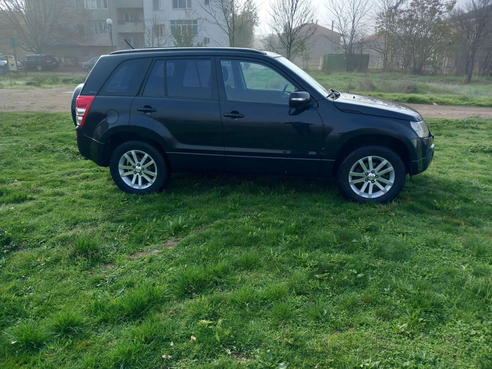 Suzuki Grand vitara 2.0 Бензин  - изображение 5