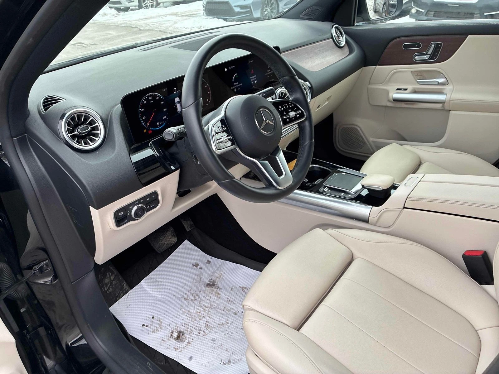 Mercedes-Benz GLA 250 С РЕГИСТРАЦИЯ & АВТО КРЕДИТ - изображение 8