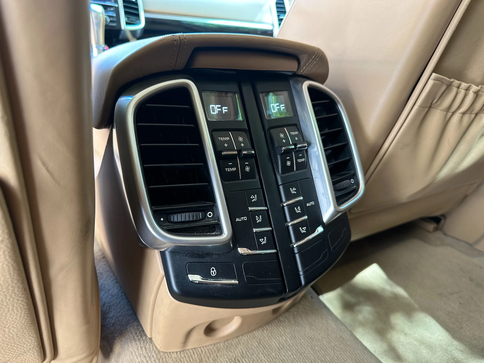 Porsche Cayenne, снимка 16 - Автомобили и джипове - 54336452