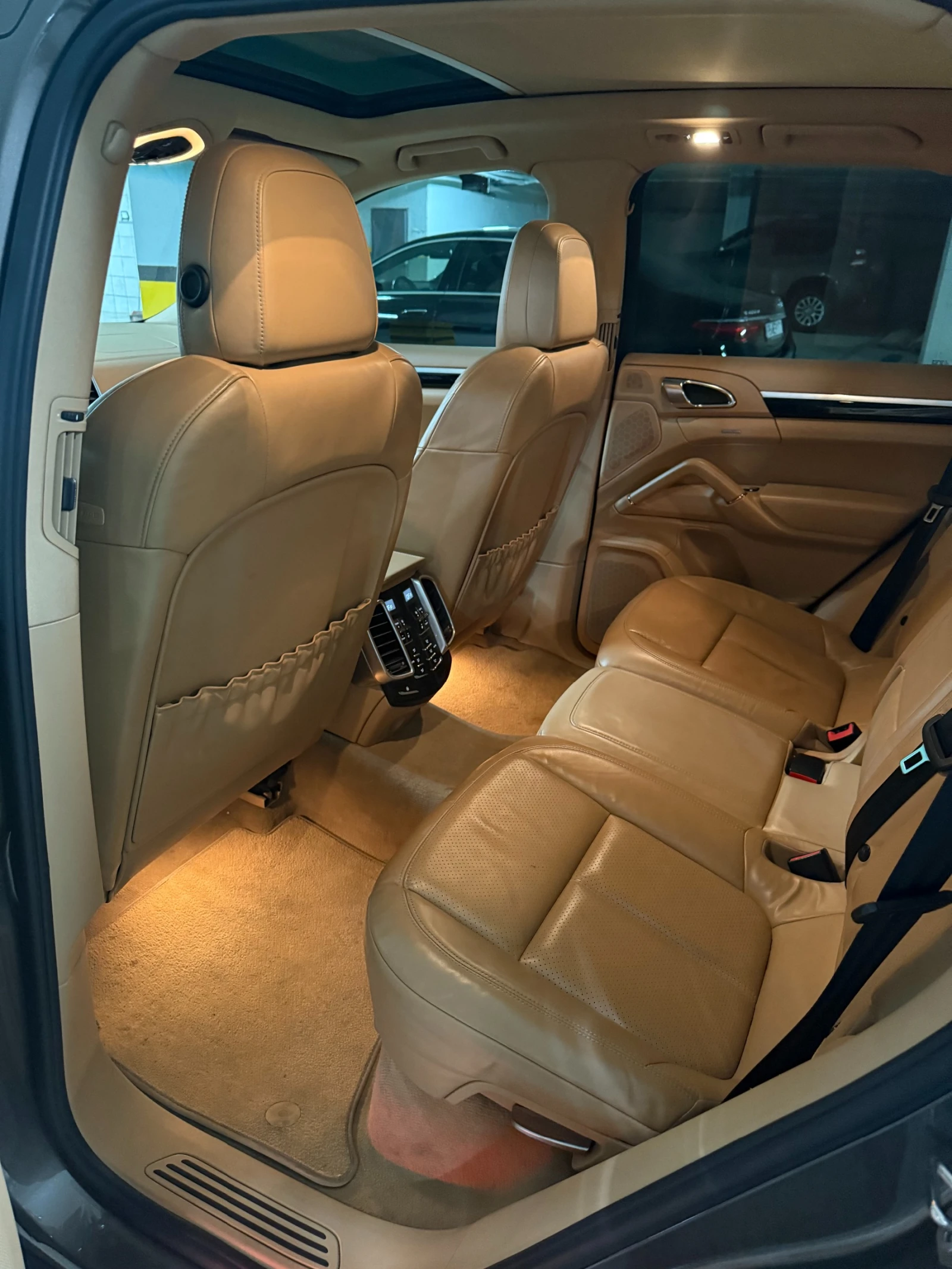 Porsche Cayenne, снимка 10 - Автомобили и джипове - 54336452