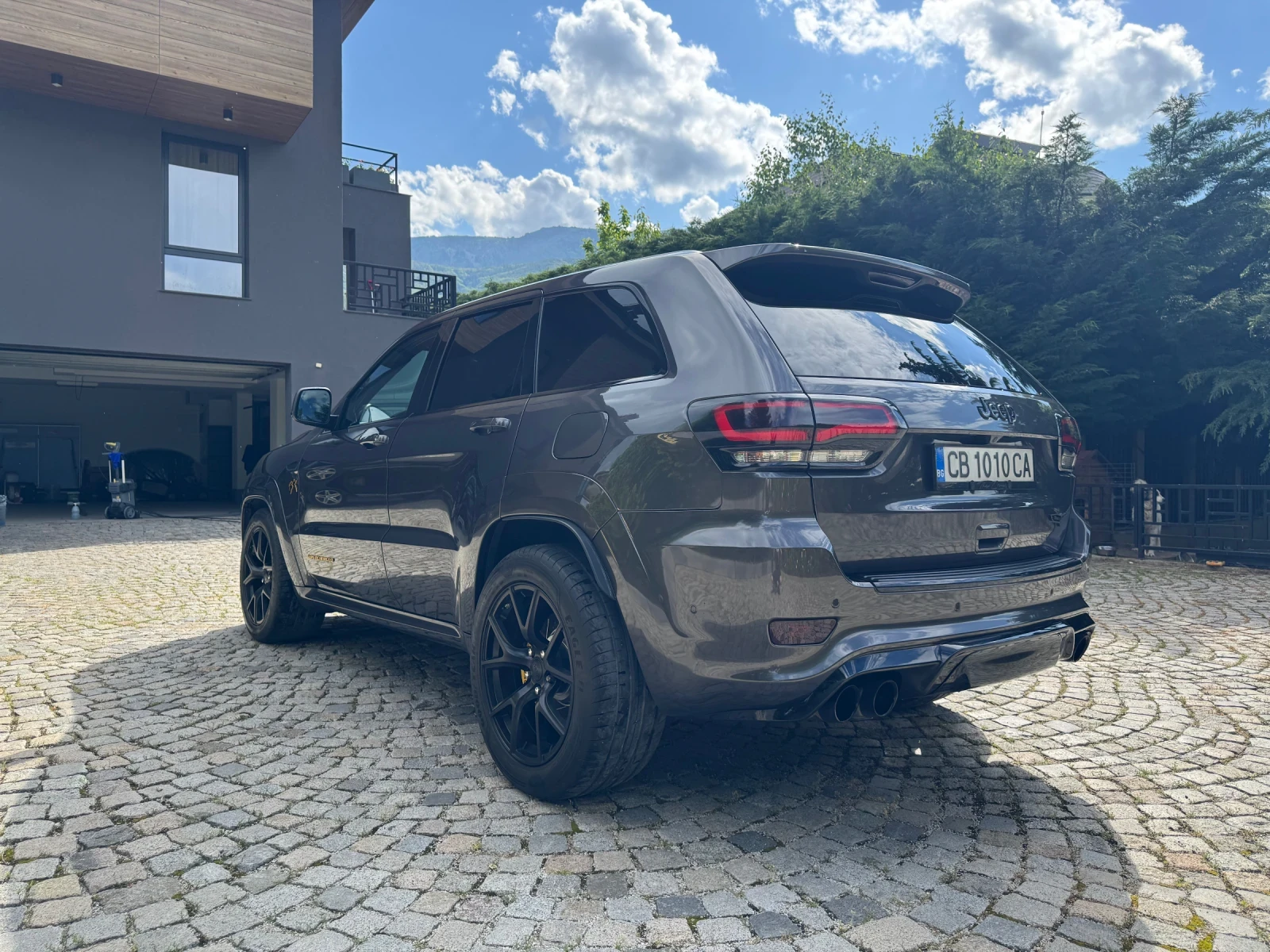 Jeep Grand cherokee Trackhawk, снимка 4 - Автомобили и джипове - 54919251