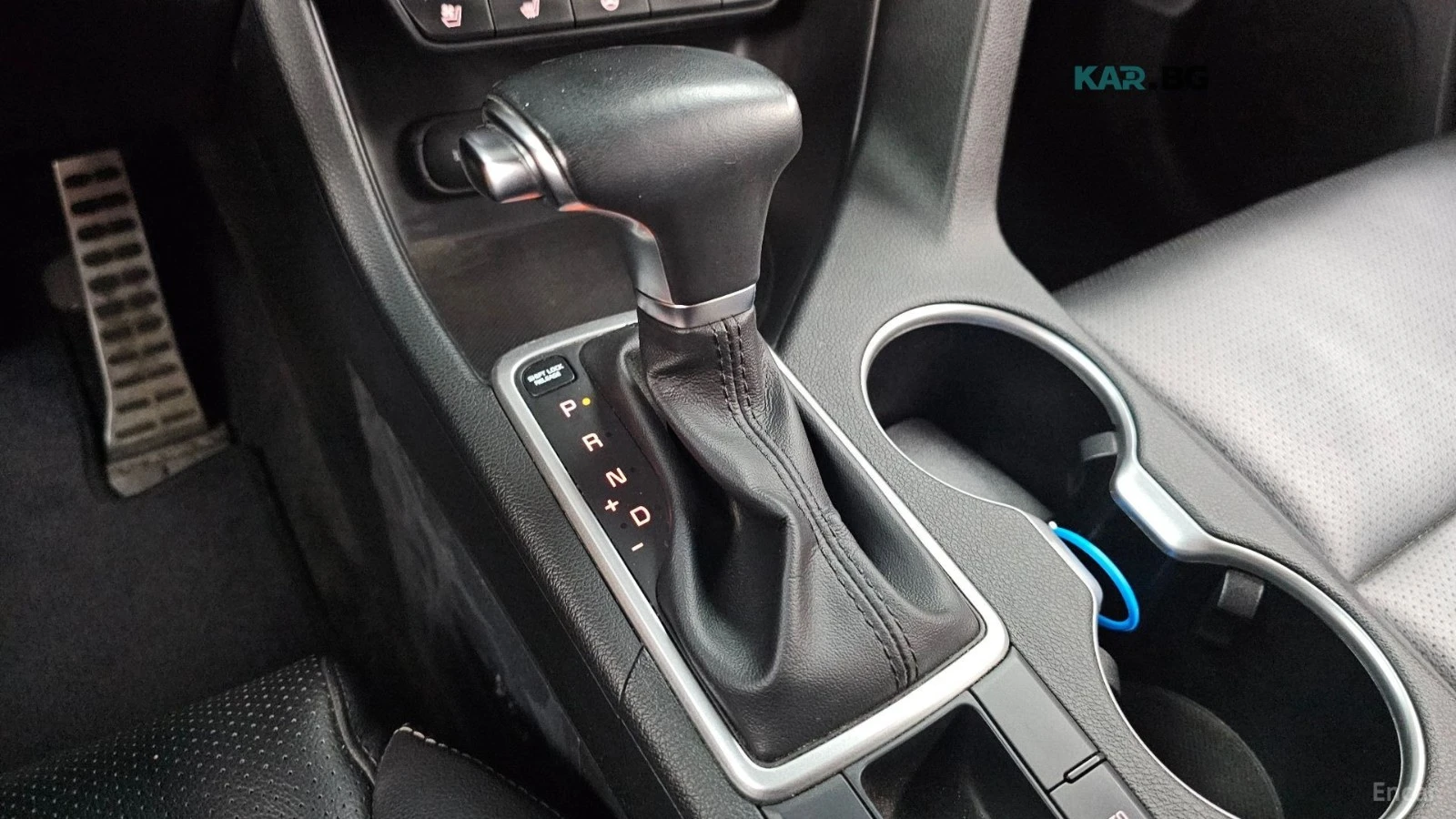 Kia Sportage THE BOLD* DIESEL 2WD* TRENDY* КОЖА* ОБДУХВАНЕ* ПОД, снимка 9 - Автомобили и джипове - 55064188