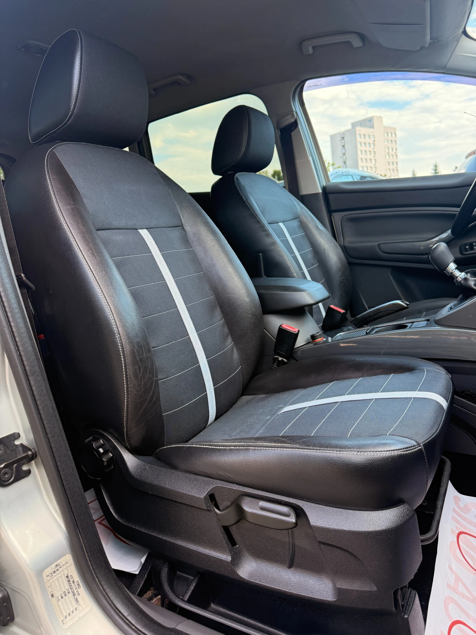 Ford Kuga 2.0TDCI* NAVI* КАМЕРА* 4x4* КОЖА* , снимка 8 - Автомобили и джипове - 55228637
